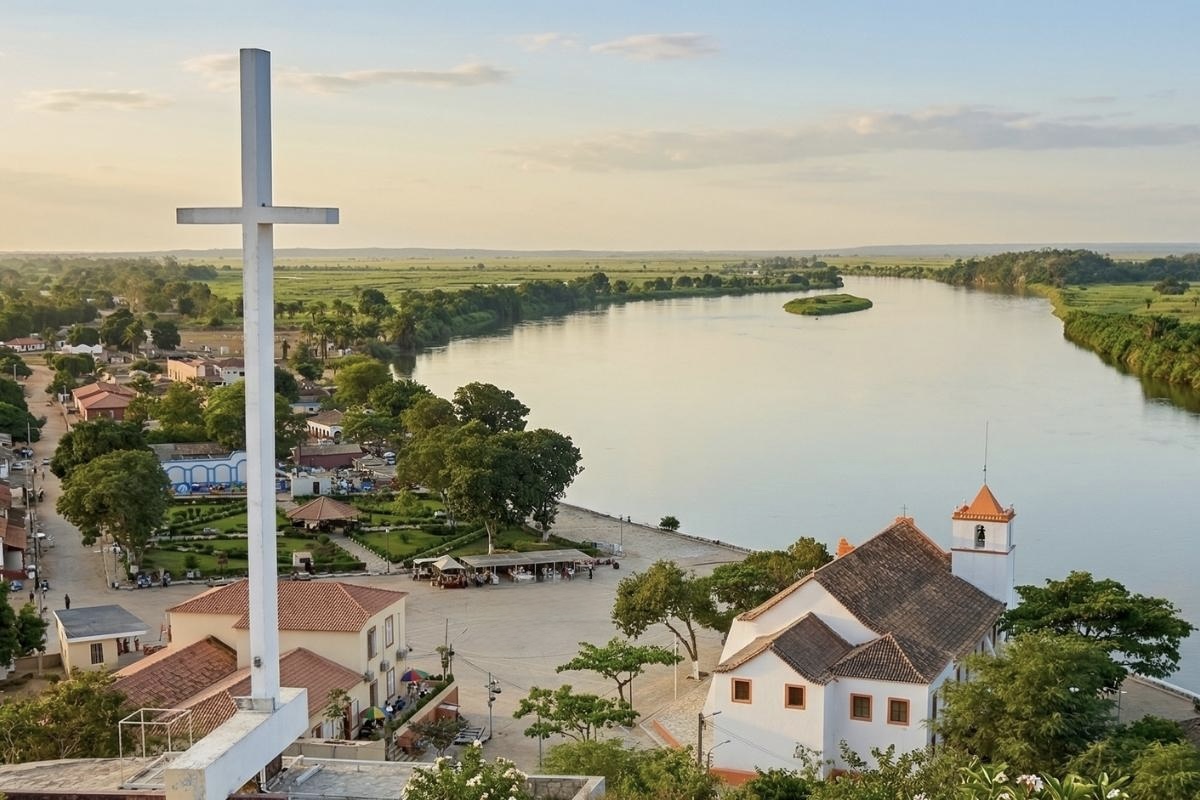 Santuario de Mamã Muxima a orillas del río Kwanza, Angola