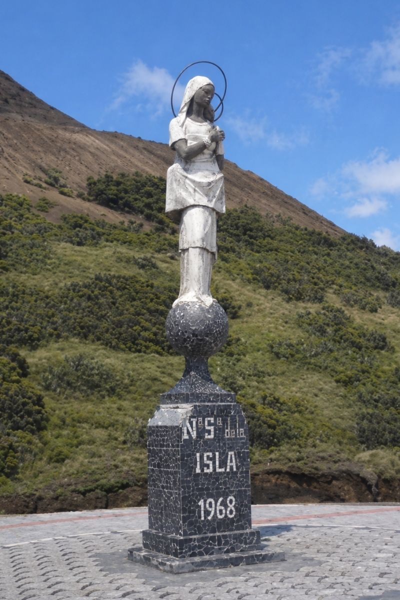Imagen de la Virgen de Bisila, Patrona de la Archidiócesis de Malabo, Guinea Ecuatorial